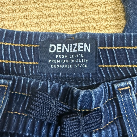 Lot of 4 Levi's Junior Size 12 Relaxed Jeans in Dark and Light Blue - Picture 8 of 13